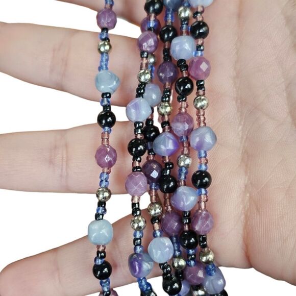 Vintage 70s Lavendar Triple Strand Bead Necklace - Picture 7 of 14